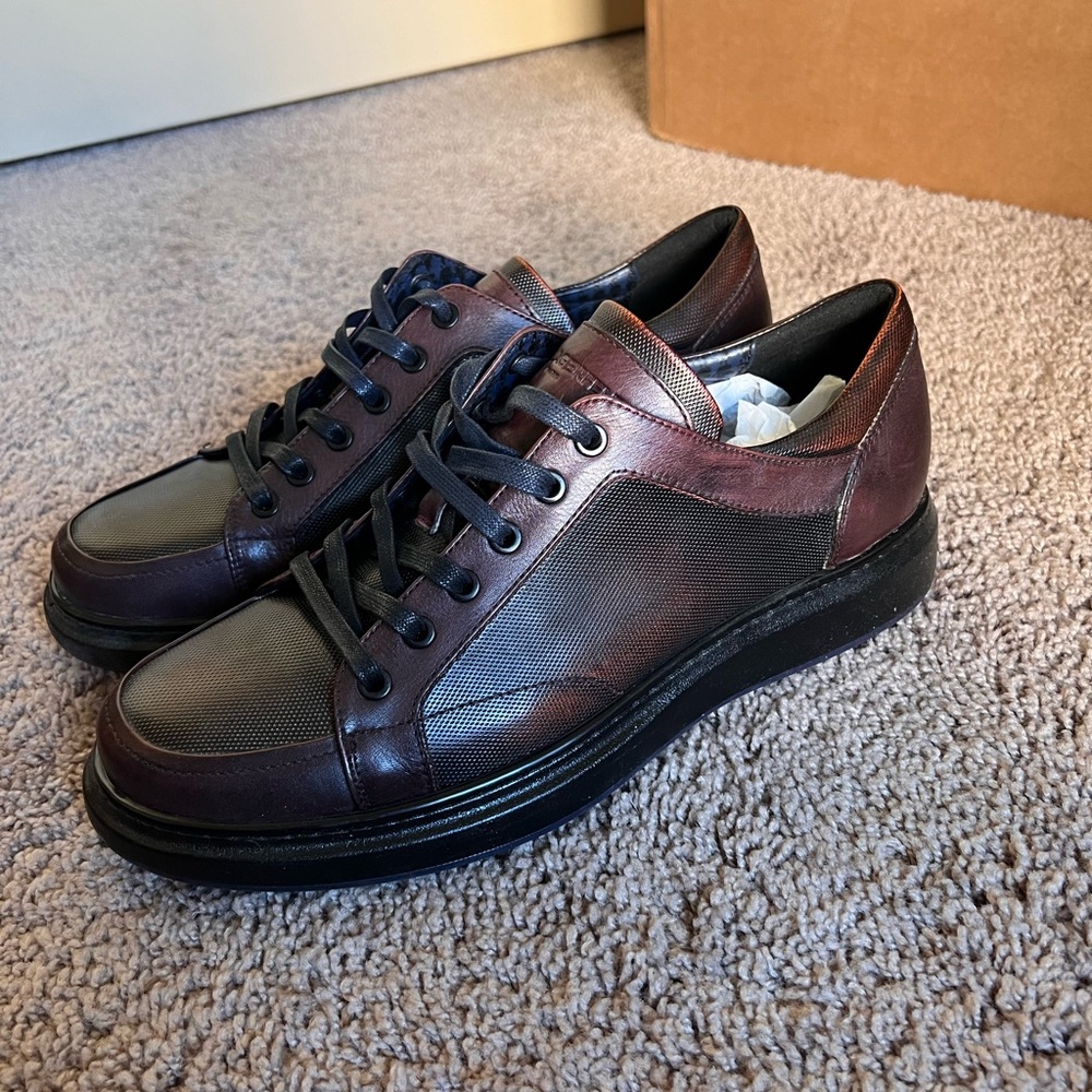 Karl Lagerfeld - Dress Tennis Shoe - Size 11.5